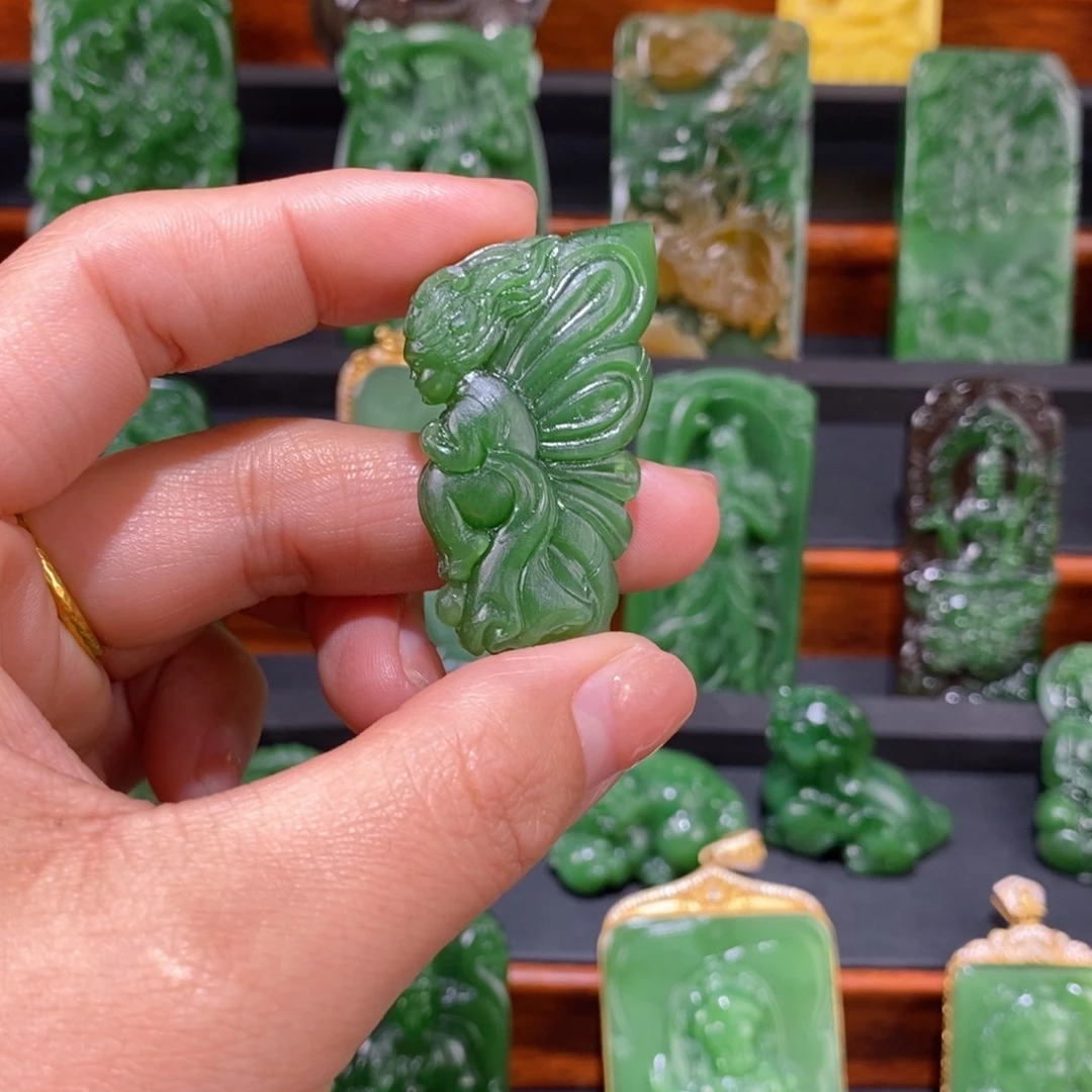 和田玉颈饰未镶嵌西**籽