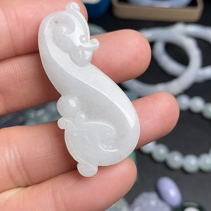 翡翠未镶嵌颈饰天然翡翠61