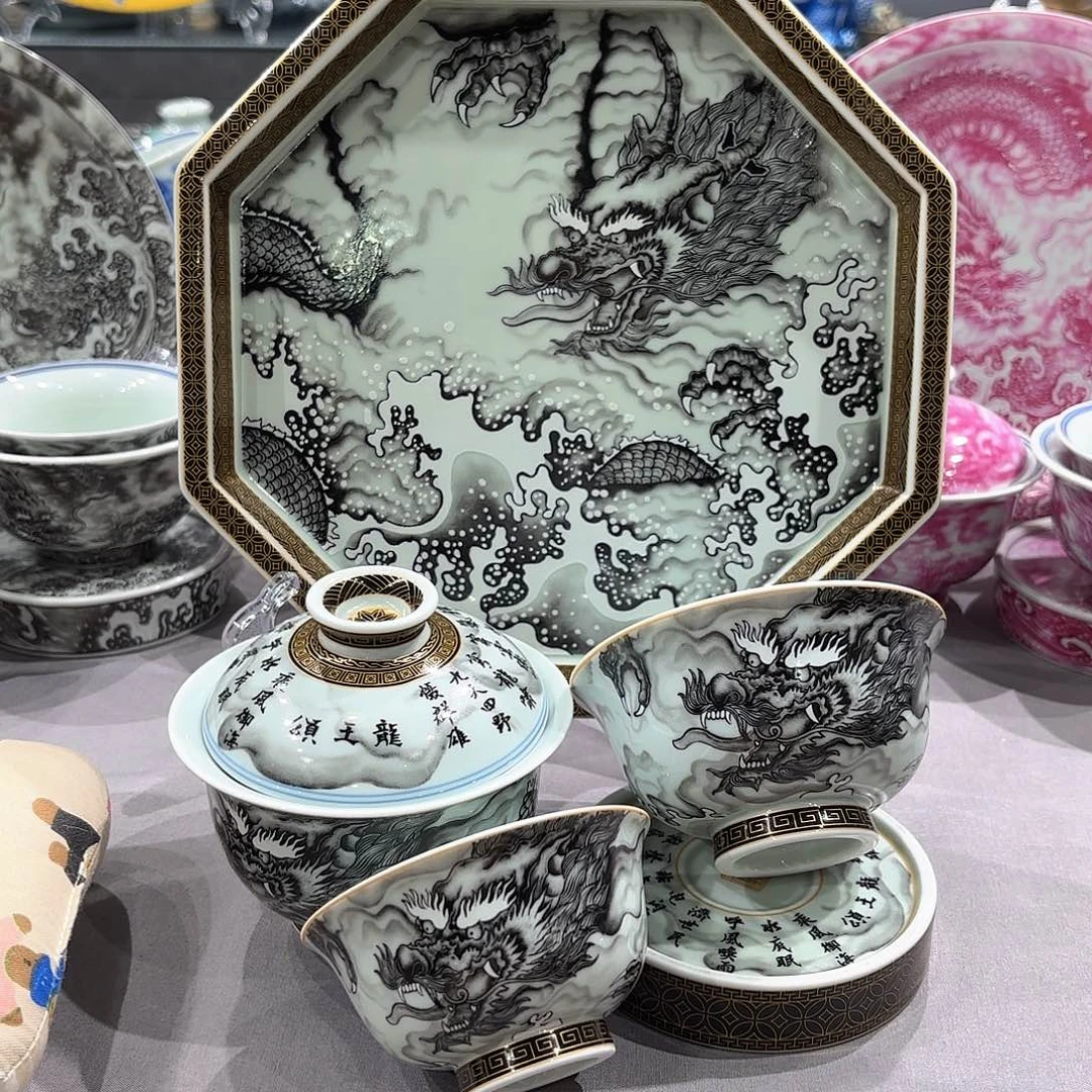 瓷片景德镇瓷器精品陈列