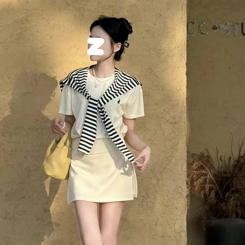 韩系时尚减龄穿搭套装女2025夏季休闲慵懒风条纹披肩＋短袖＋裤裙女