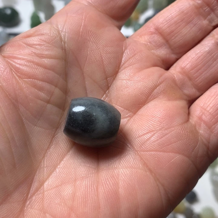 和田玉（糖玉）未镶嵌珠宝奇石