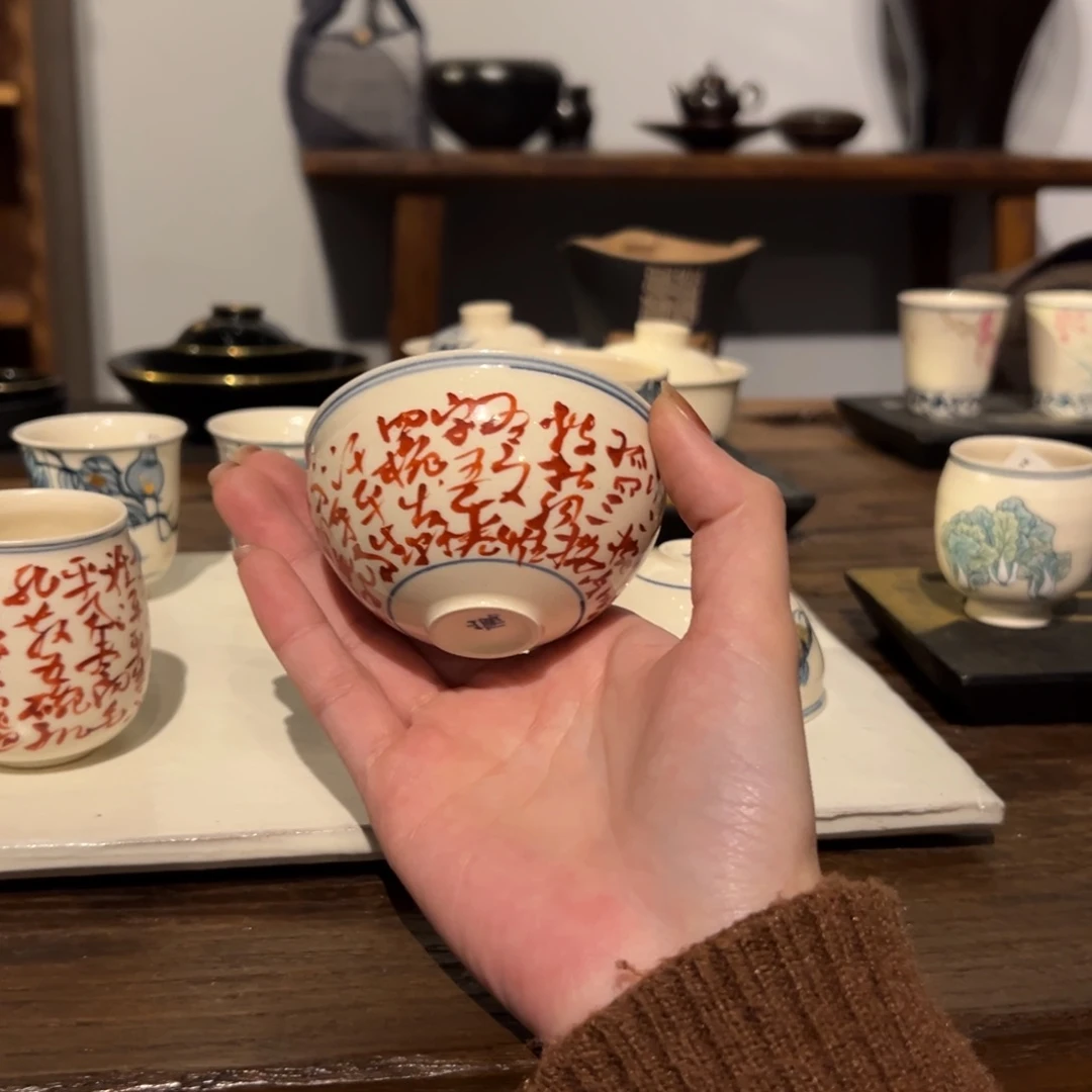 摆件陶瓷。    陶瓷。