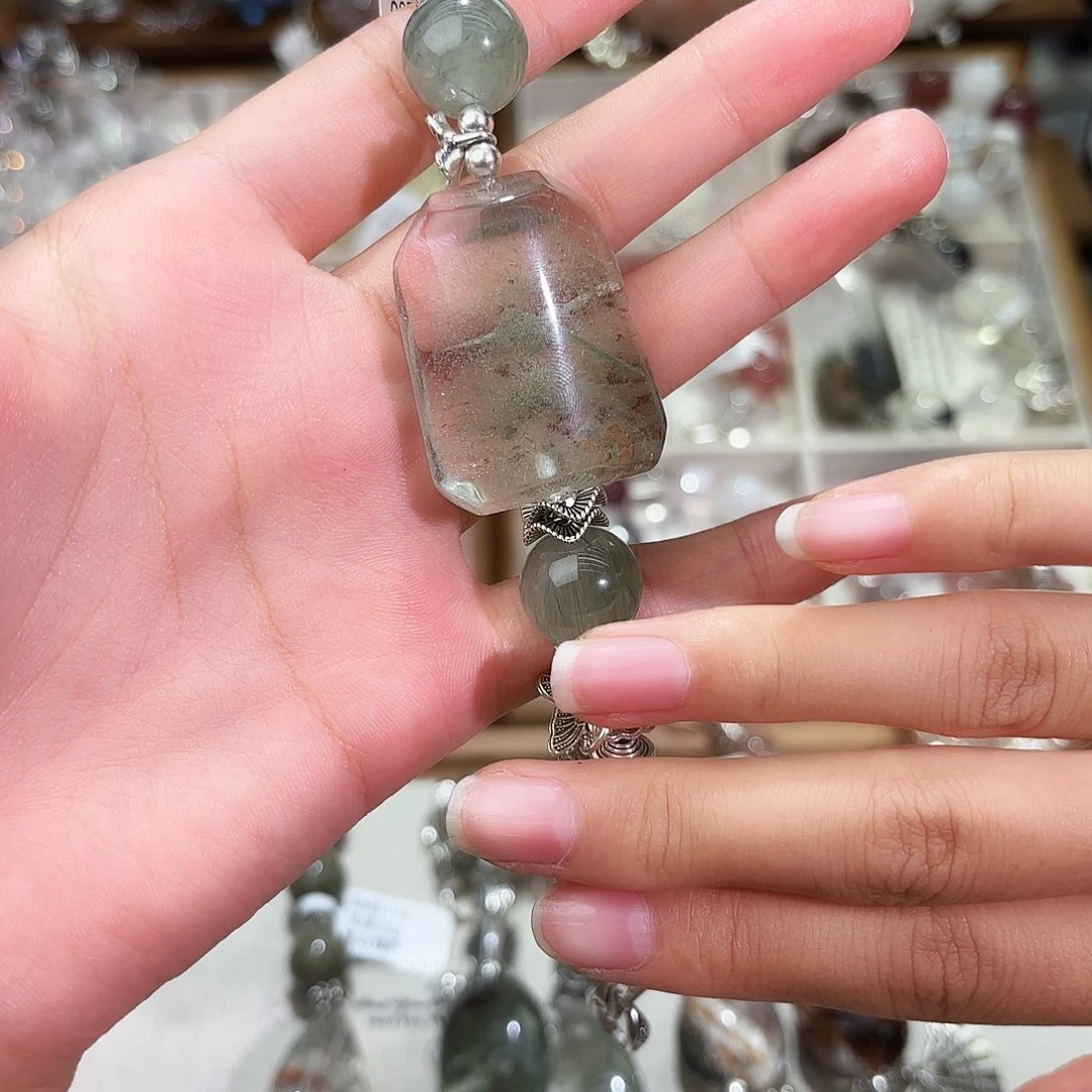 冉***/合金手串水晶水晶