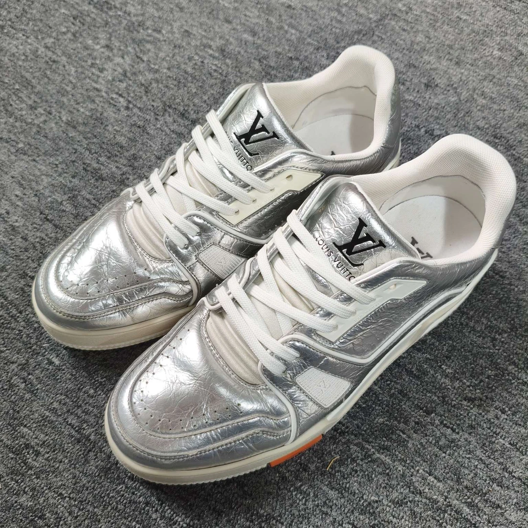 95新 LouisVuitton/路易威登 LV trainer锡纸银 40码 g2803