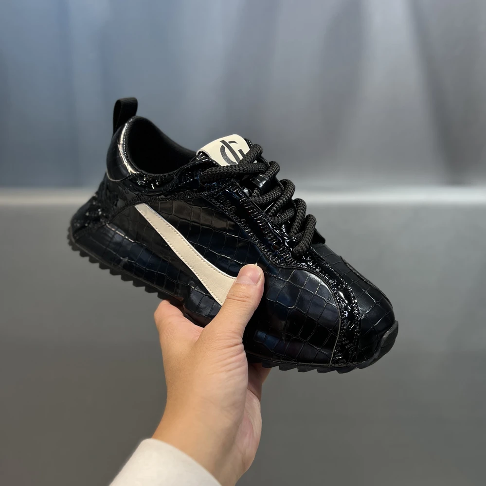 轻奢鳄鱼纹潮牌包底鞋时尚运动百搭舒适男潮流老爹鞋秋冬黑色简约