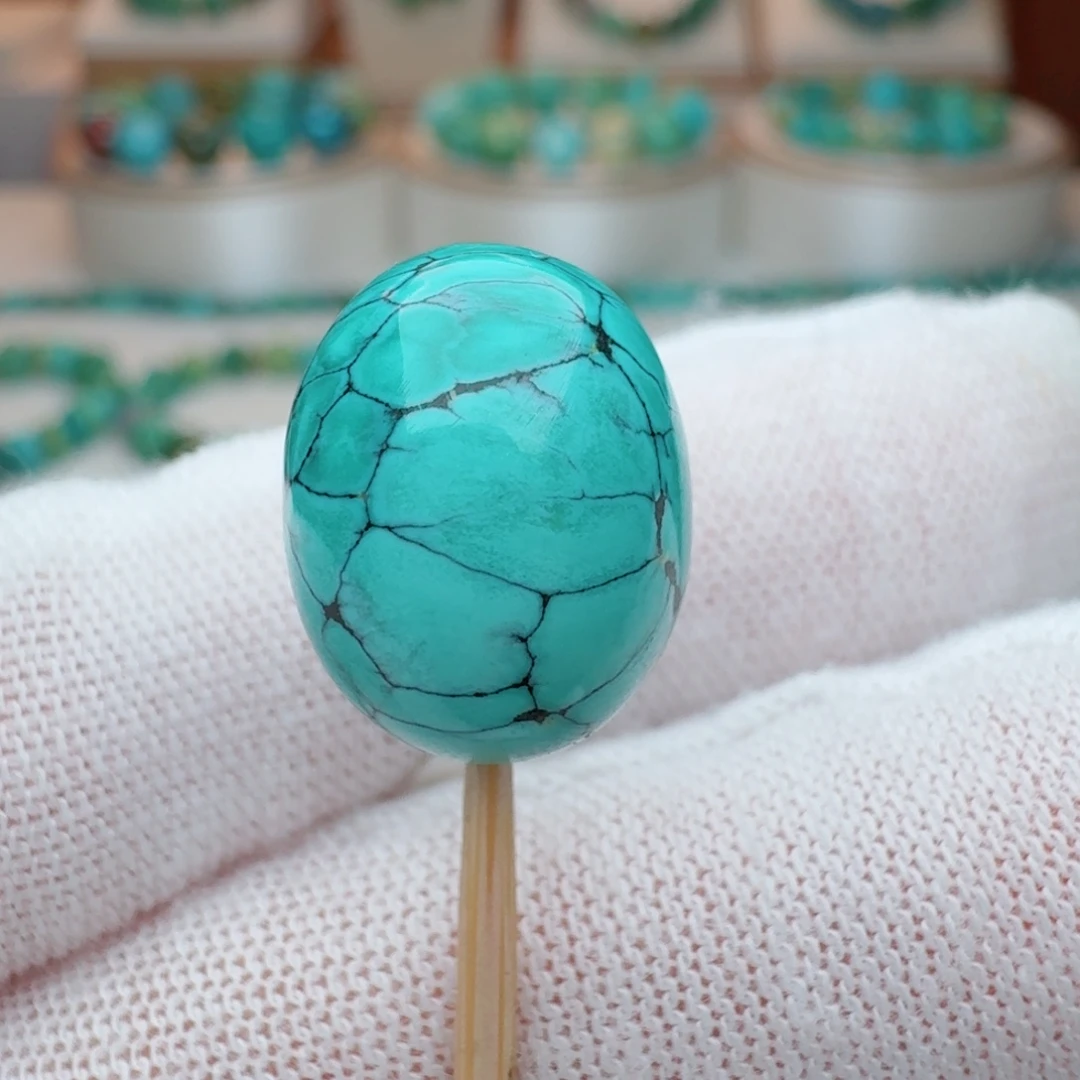 绿松石未镶嵌颈饰