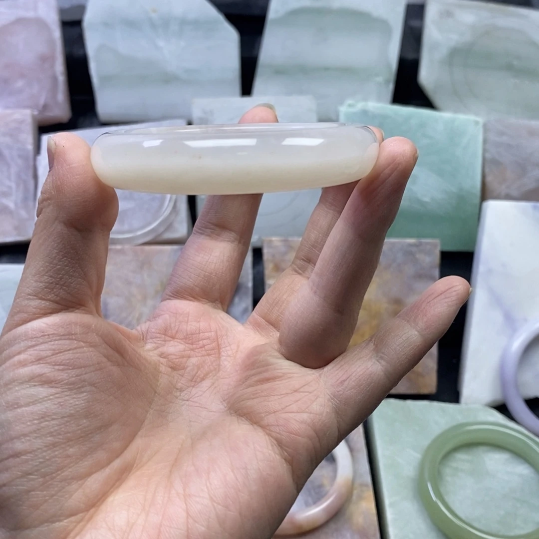 石英质玉未镶嵌手镯福利57