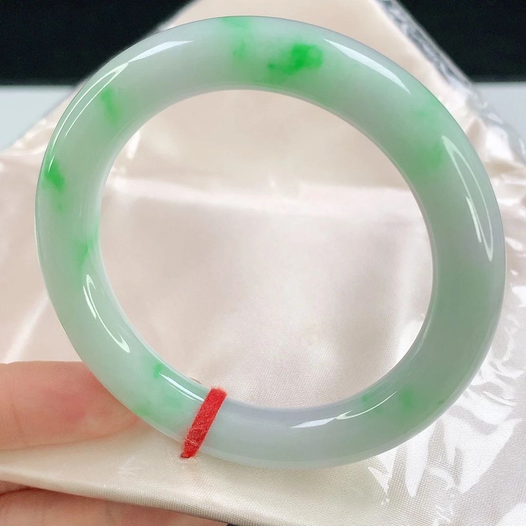 未镶嵌手镯翡翠828