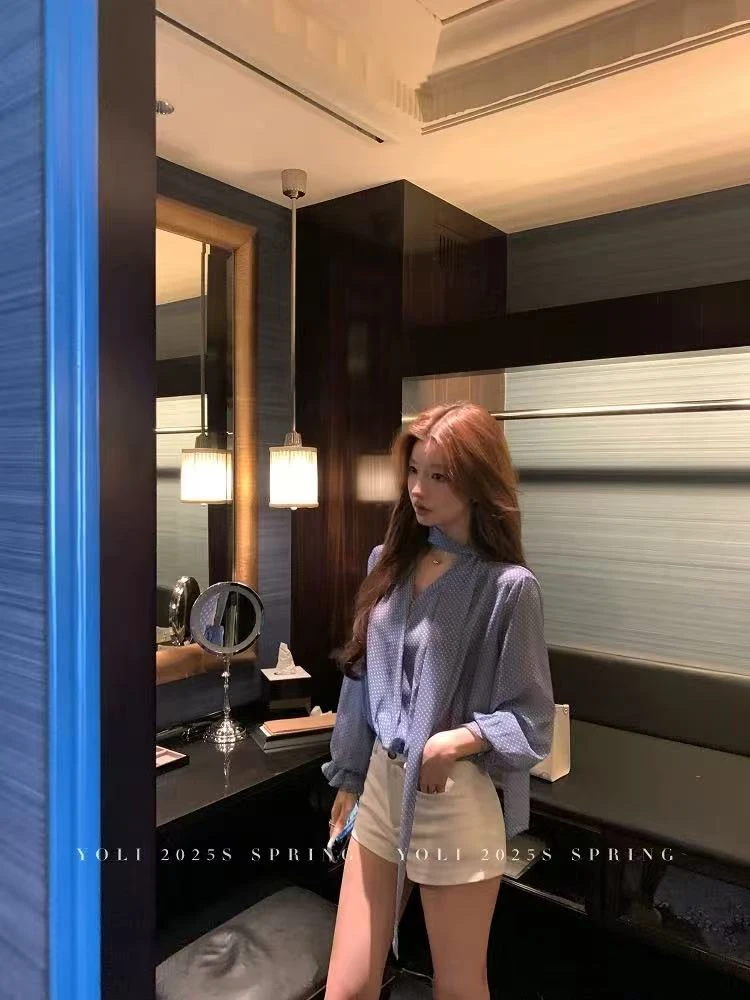 【清冷氧气感】2025夏季新款高级感宽松波点雪纺衫配高腰热裤两件套