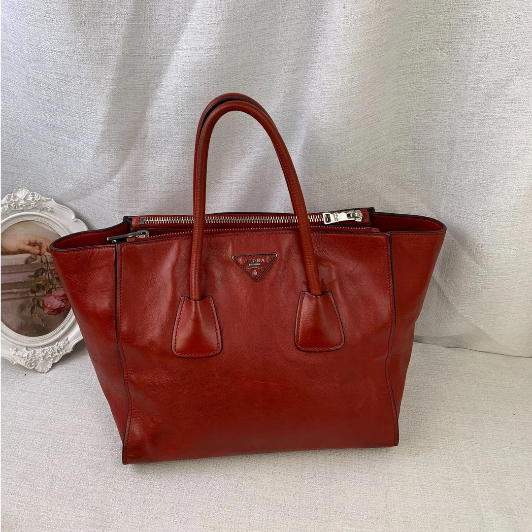 95新 Prada/普拉达 红色手提包/EE11615026/5026