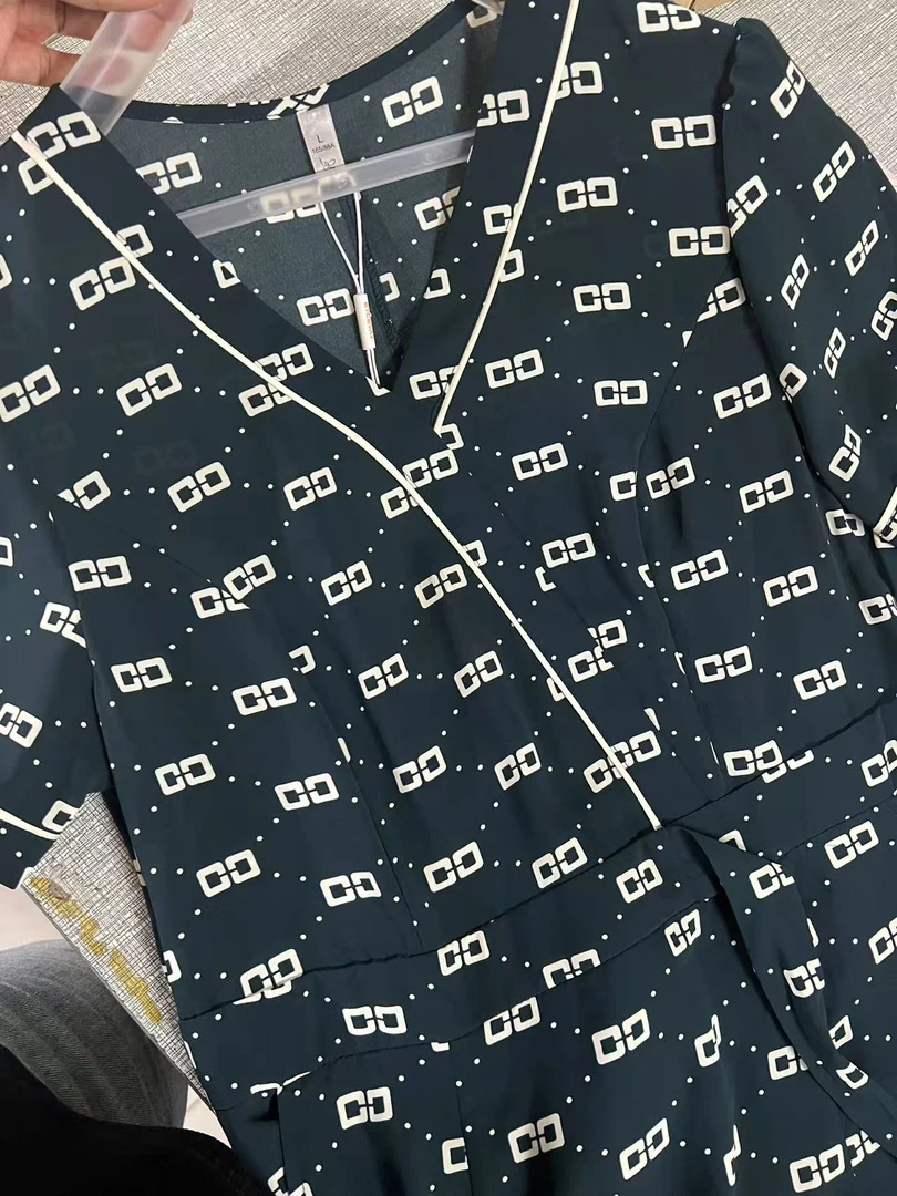 楠楠右3-3中1106款裙子