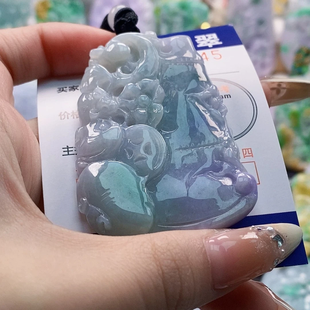 吊坠(不含链)未镶嵌翡翠