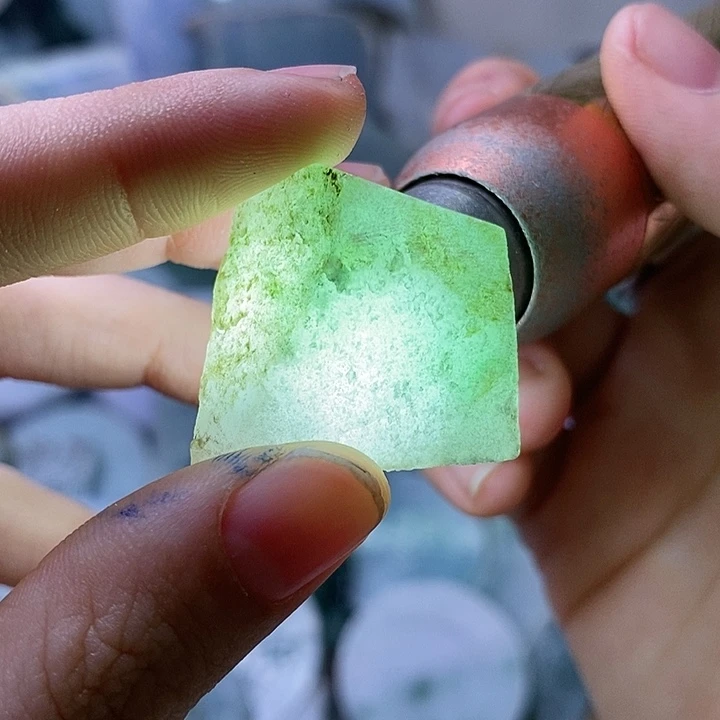 翡翠裸石纯天然翡翠