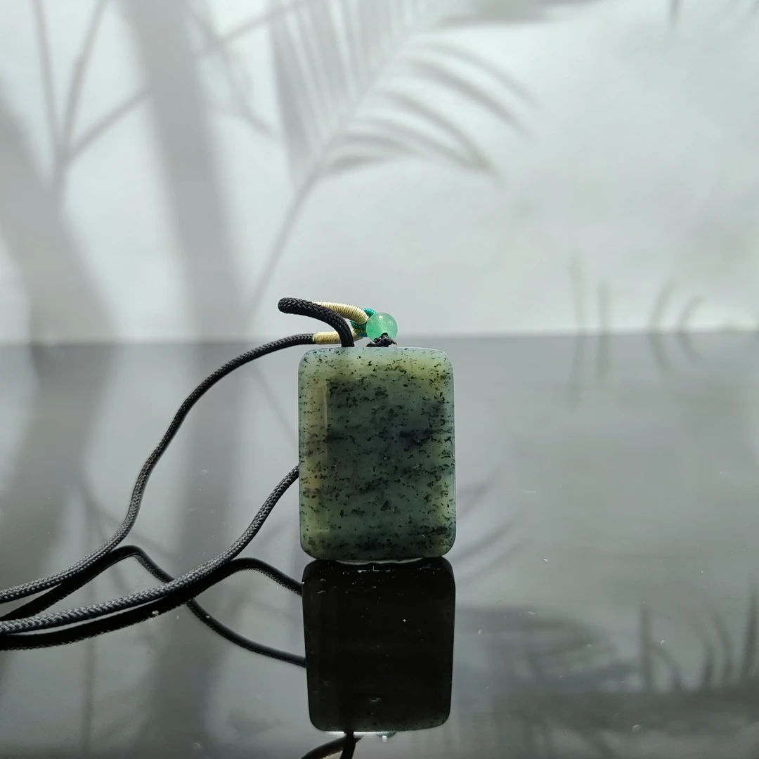 L和田玉无事牌吊坠2331