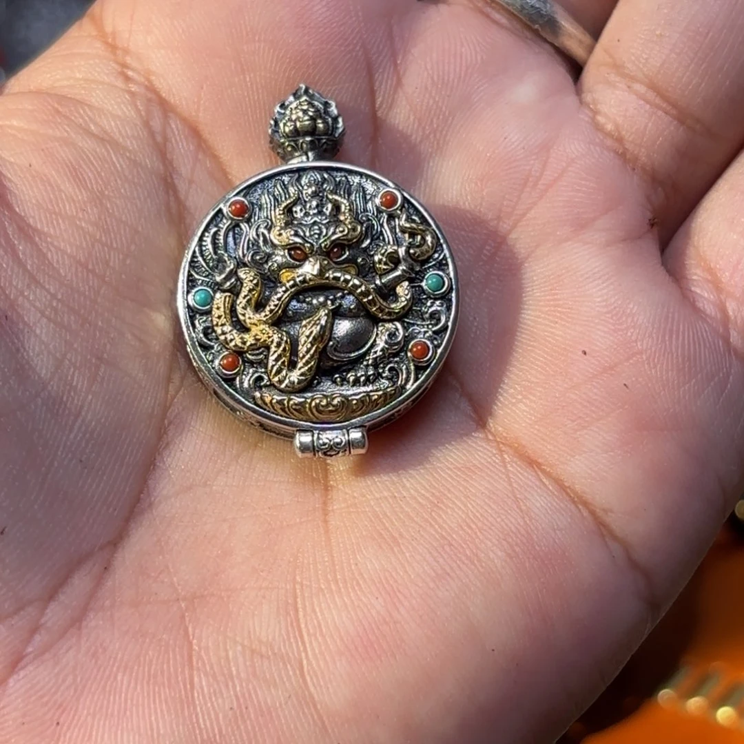 ?*铜星月菩提吊坠项链