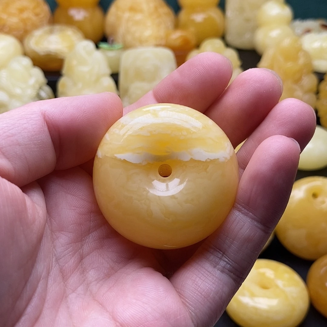 琥珀颈饰未镶嵌琥珀蜜蜡吊坠