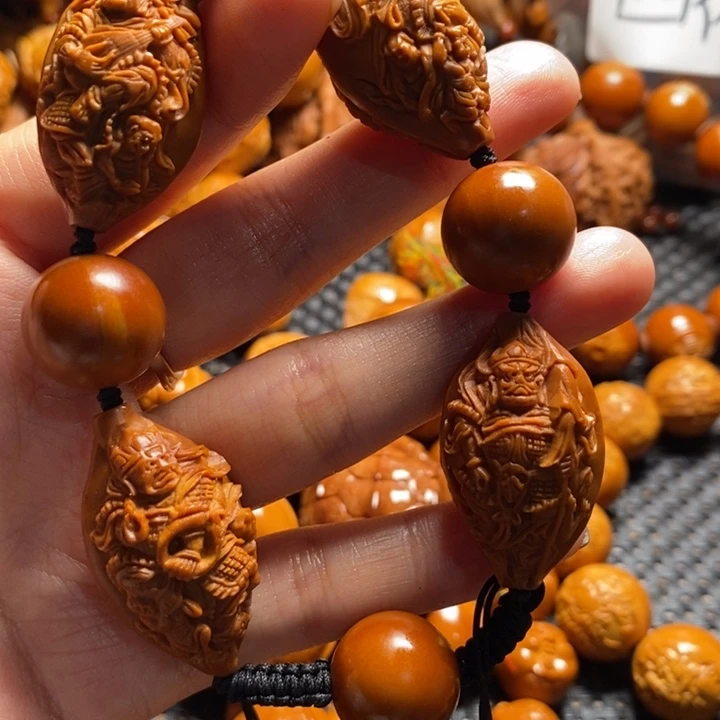 吊坠橄榄核四大天王