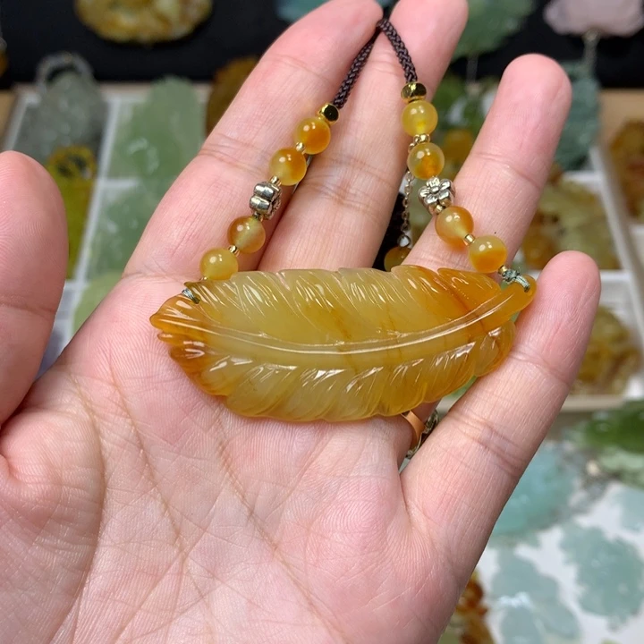 蛇纹石玉合金颈饰