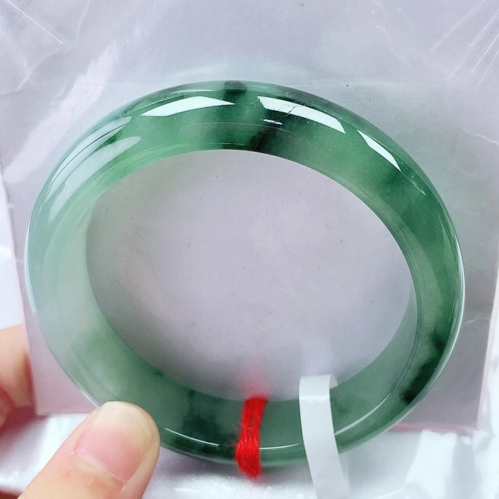 翡翠手镯未镶嵌53圈