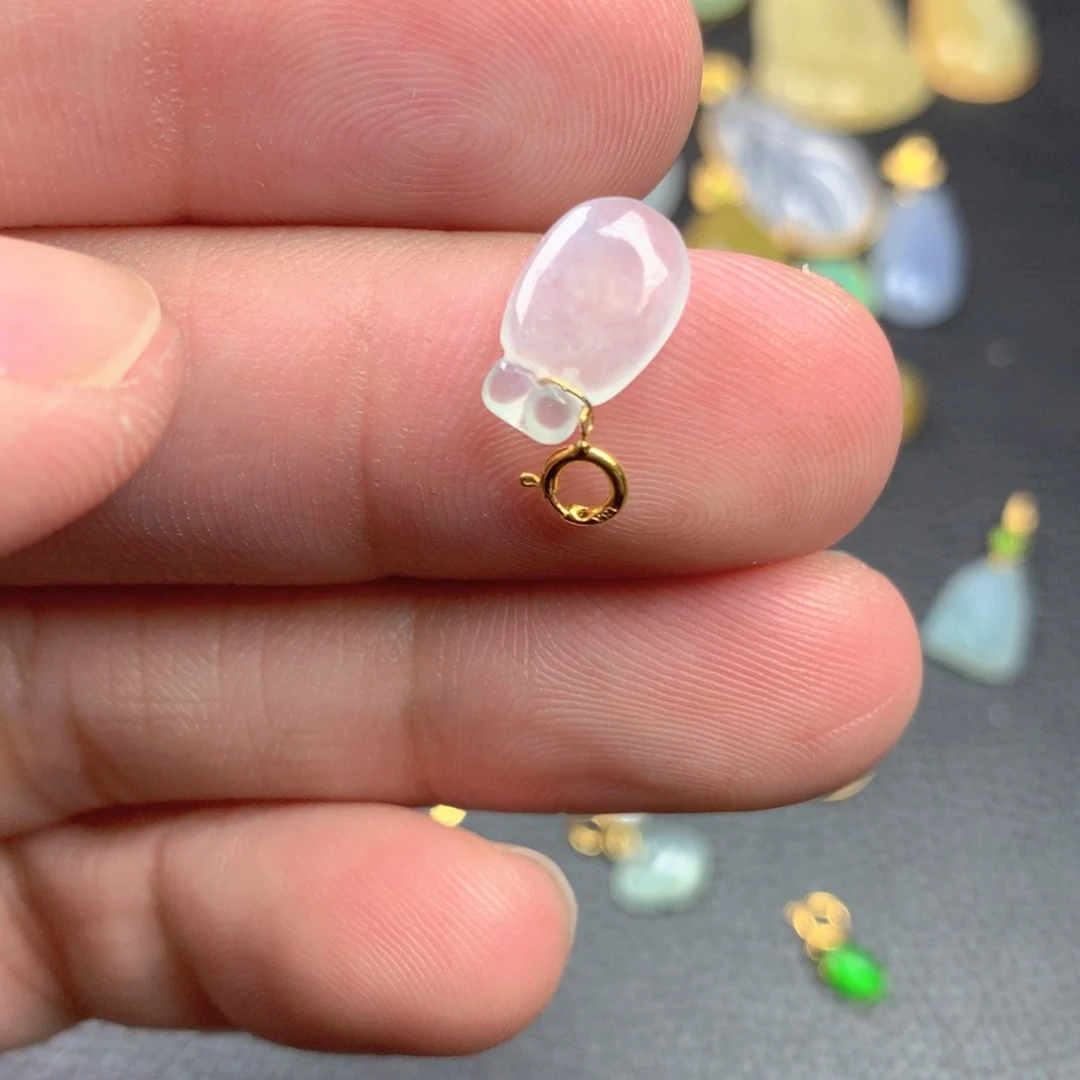 【闪购商品】颈饰18K金镶嵌翡翠翡翠