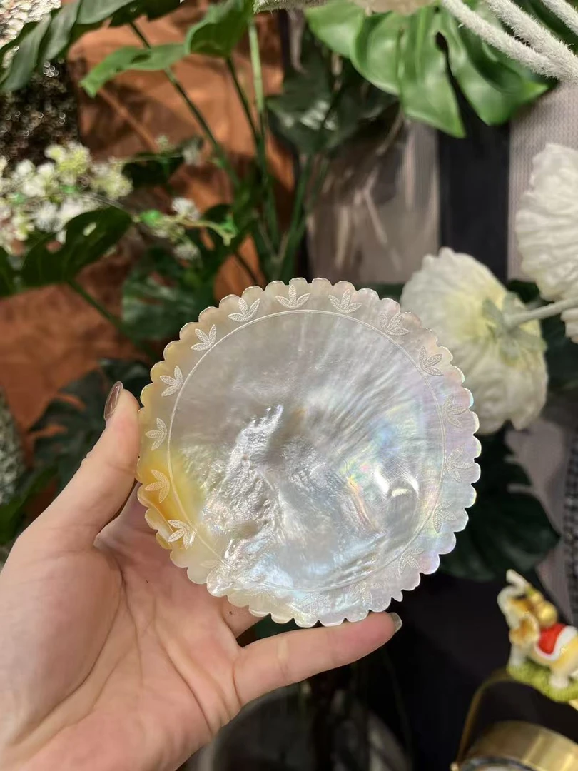 天然黄碟贝纯手工雕刻花边贝壳首饰盘摆件