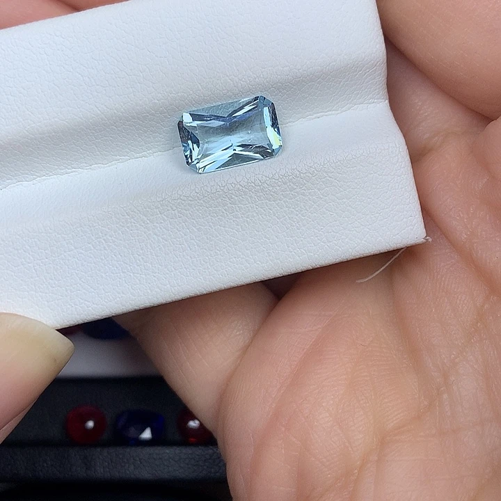 海蓝宝石裸石2.09ct海蓝宝