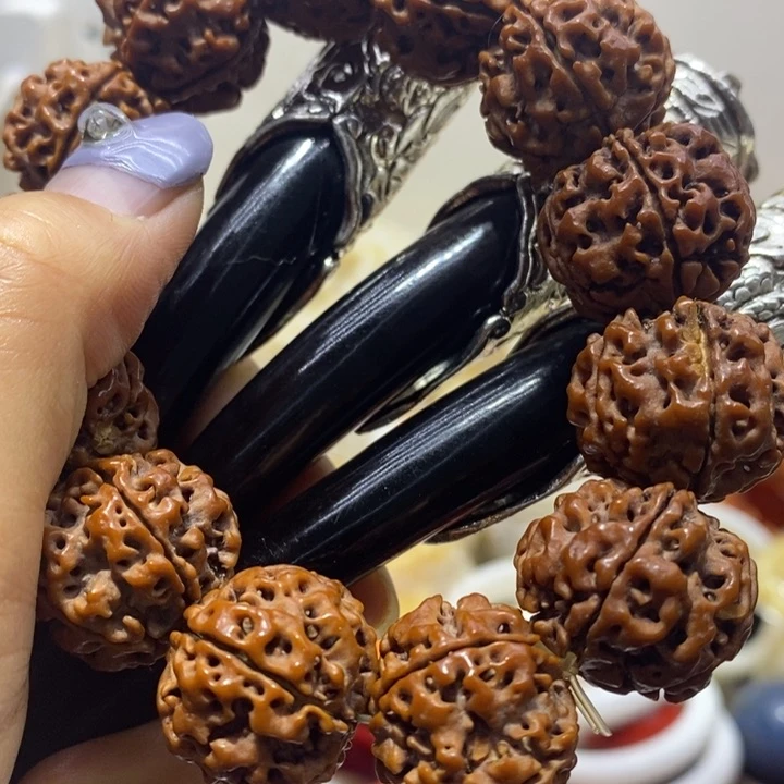 大果紫檀（缅甸花梨）黑色四川手把