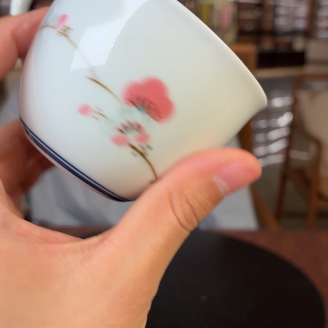 瓷杯子瓷姑娘景德镇陶瓷艺术