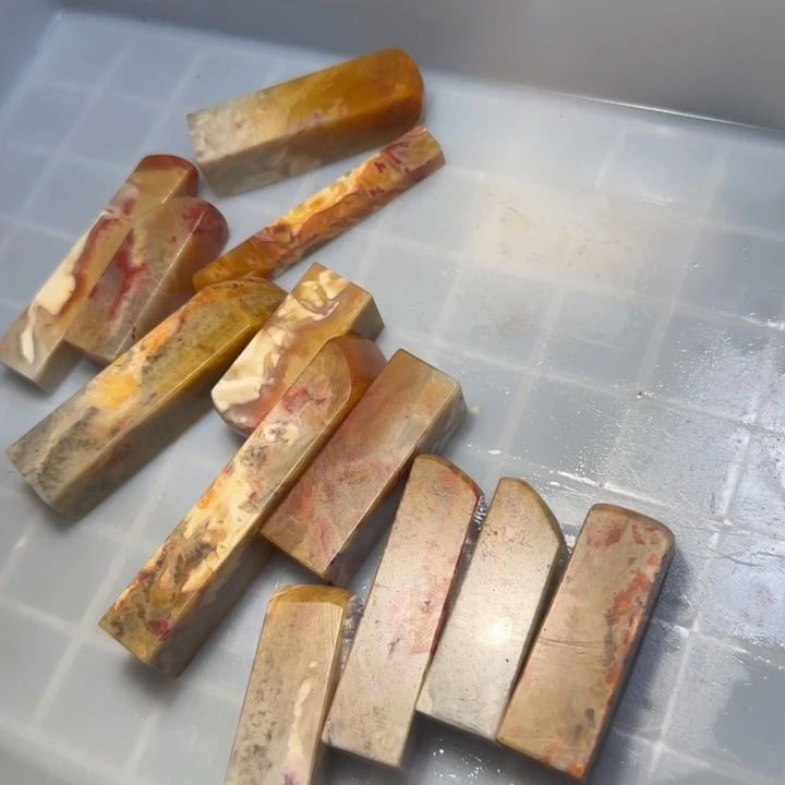 东***胡寿山石福集福寿山石