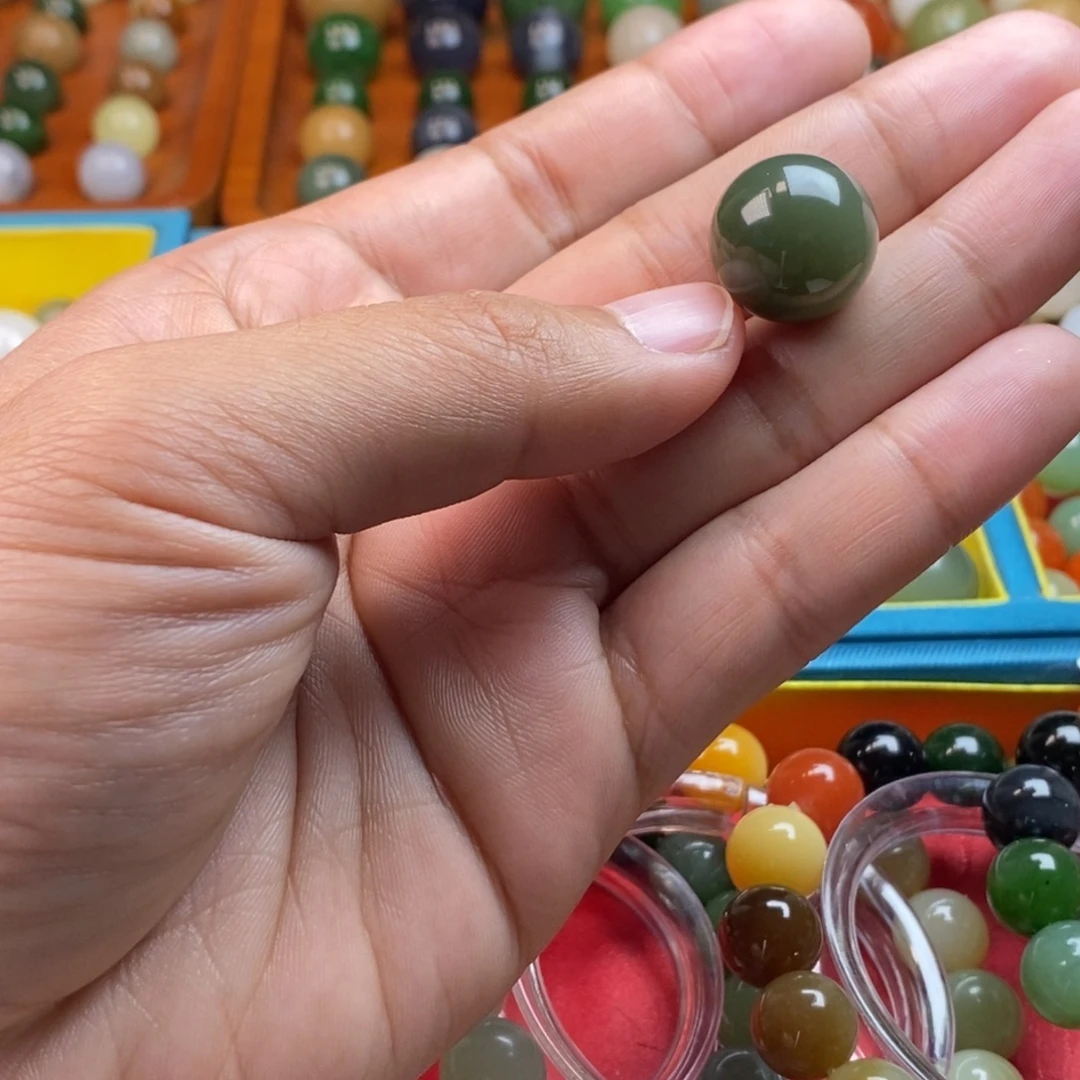 和田玉未镶嵌珠宝奇石卡16湖水绿y