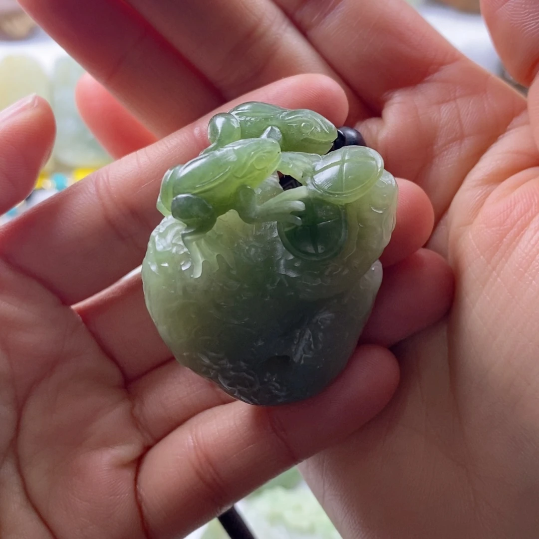 未镶嵌和田玉挂件