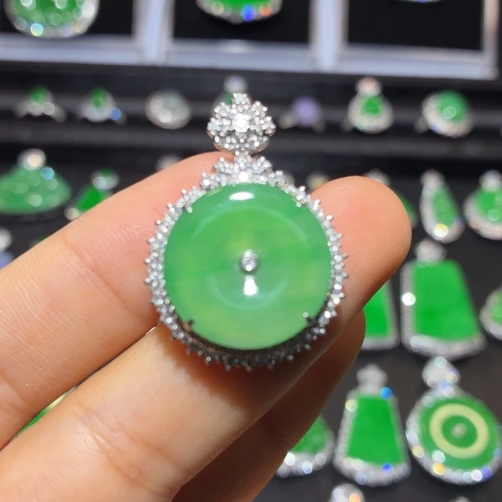 翡翠18K金镶嵌吊坠(不含链)翡翠