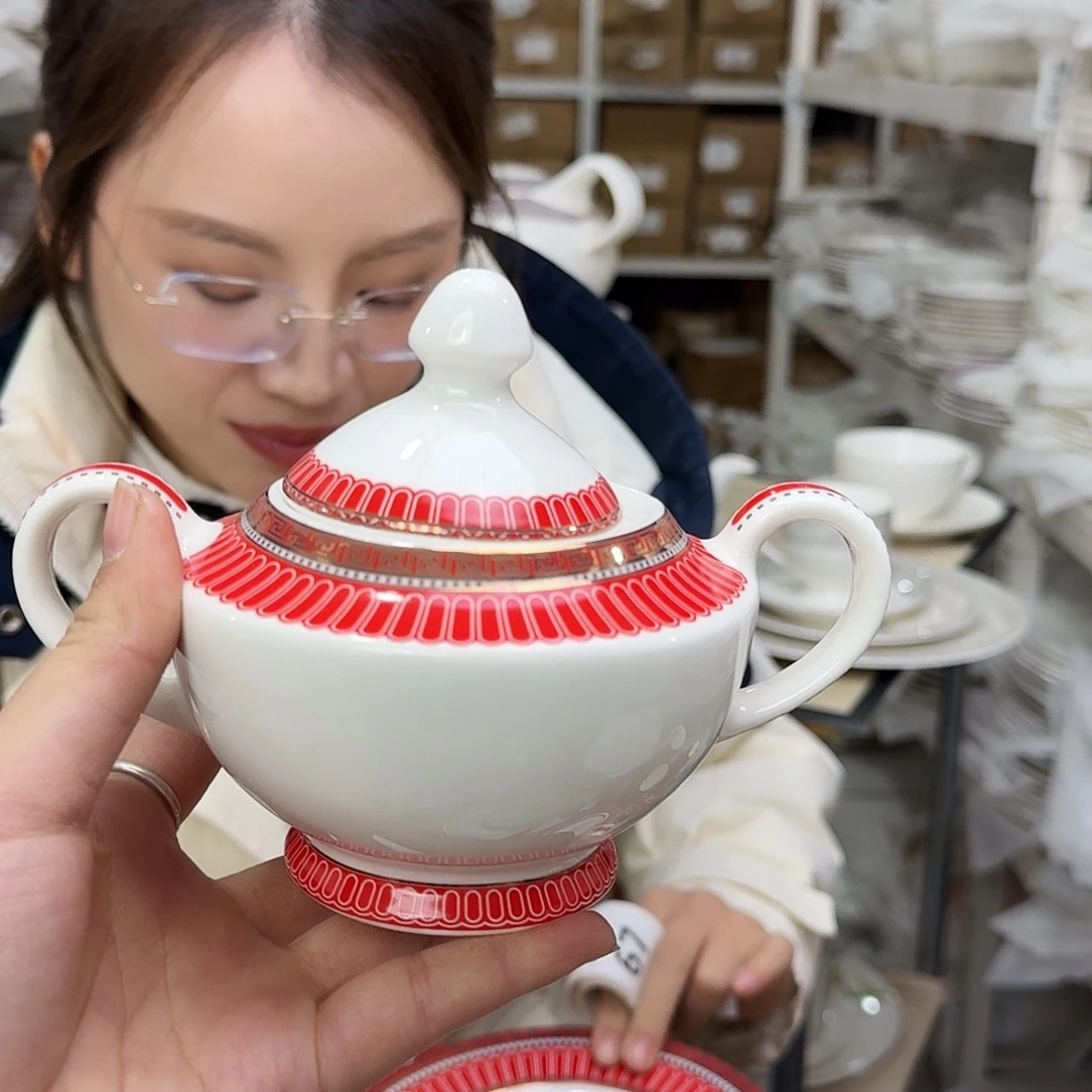骨瓷糖罐一个外贸骨瓷瑕疵品不忒不还 39米包邮