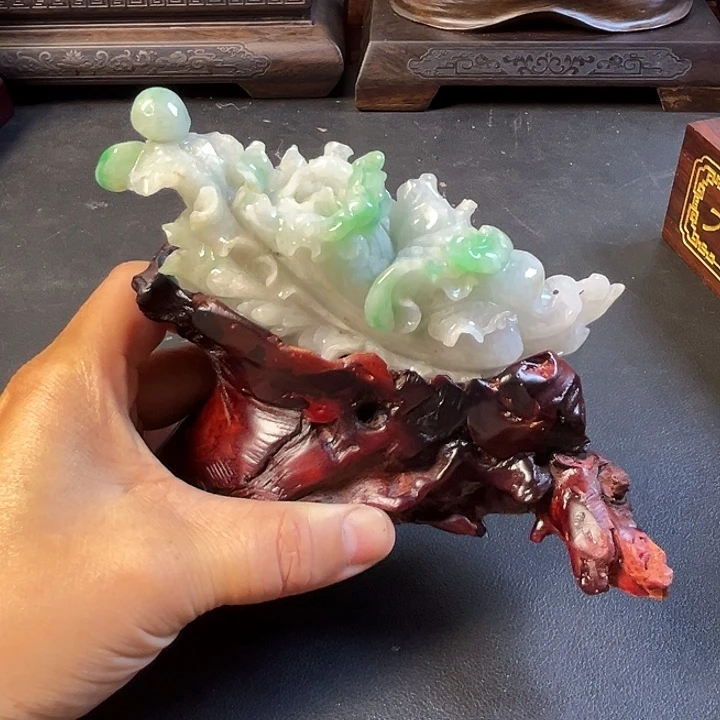 翡翠未镶嵌摆件翡翠