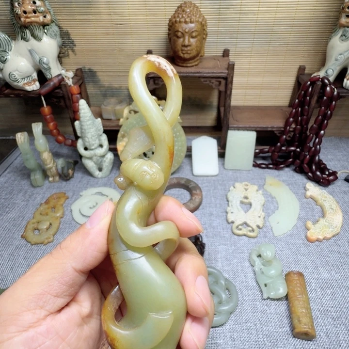 阳***️颈饰未镶嵌和田玉（糖玉）
