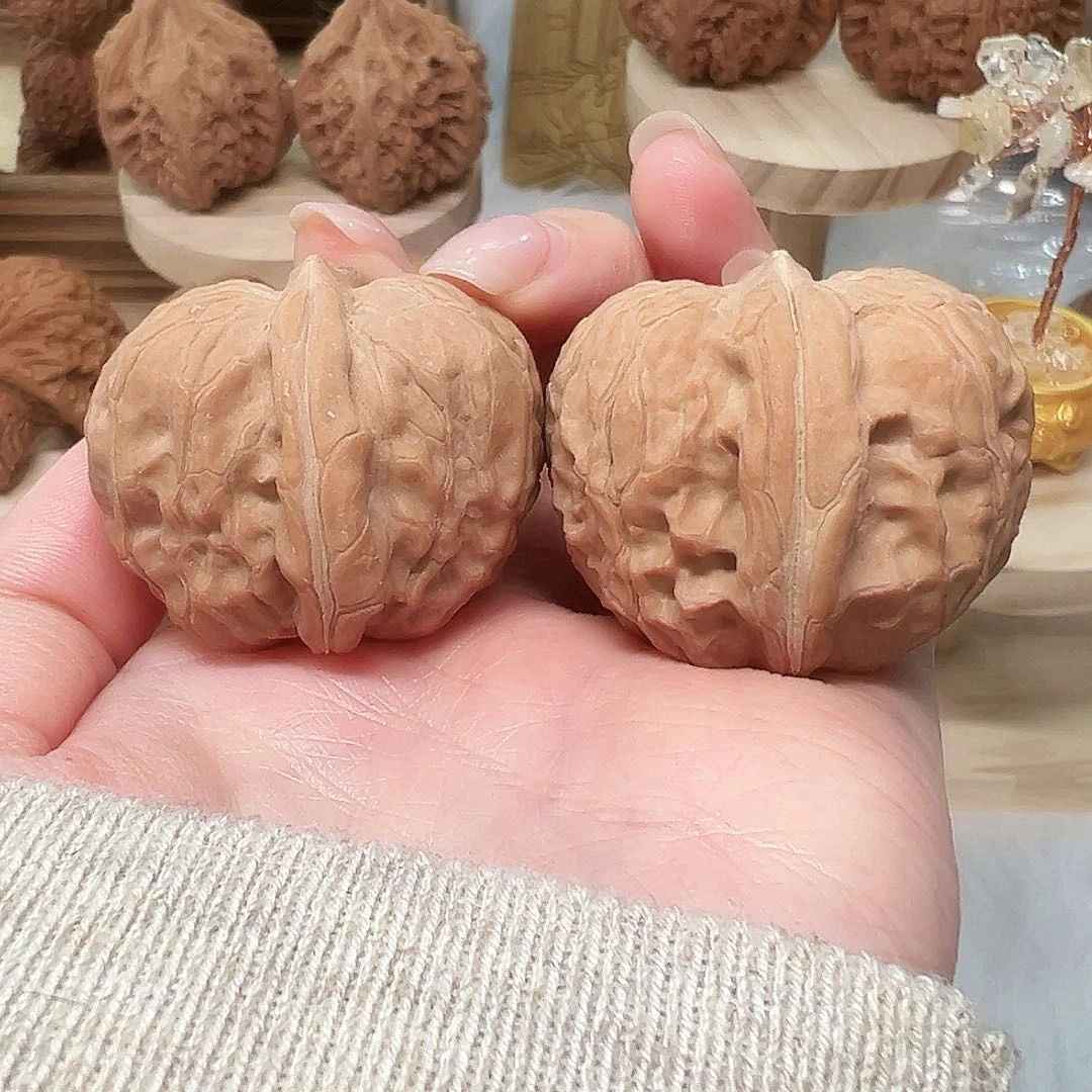 桃核把件37星星元宝