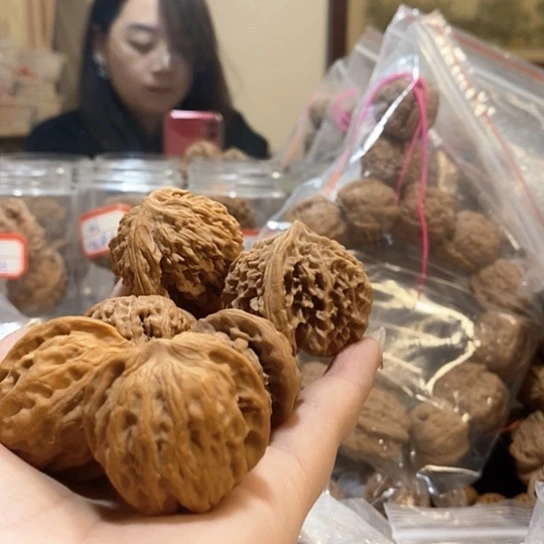 文玩核桃吊坠一**江3对核桃