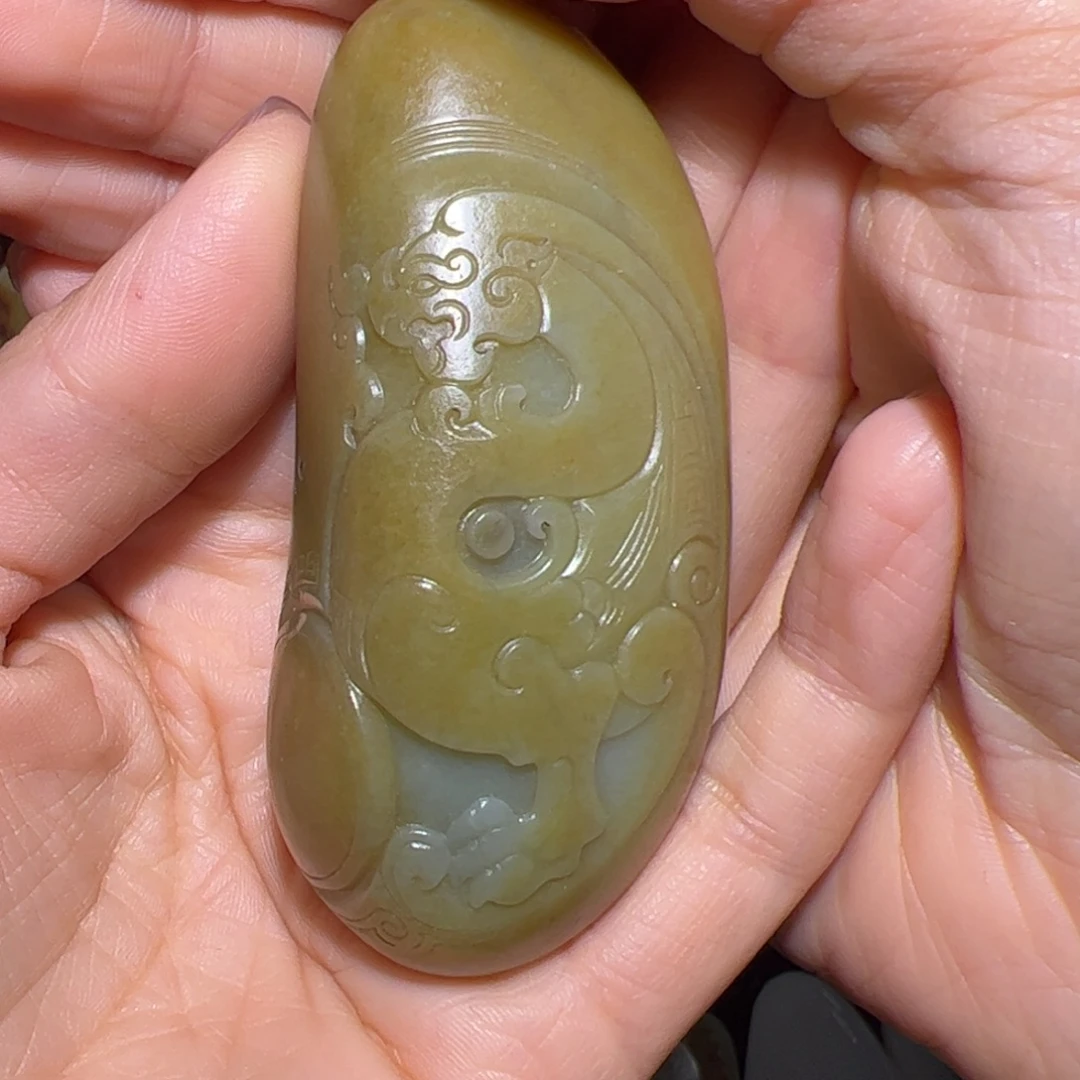 古***原和田玉未镶嵌颈饰