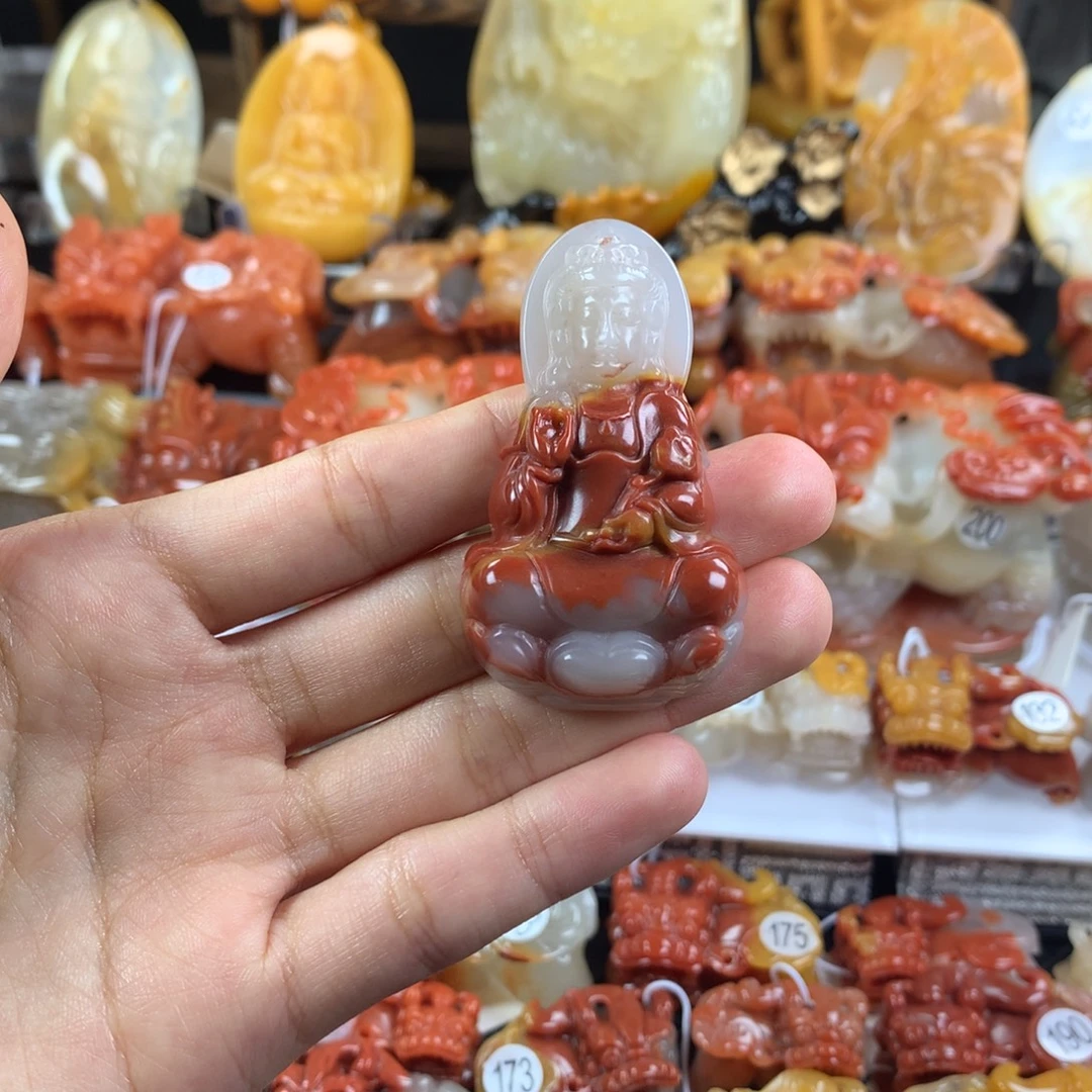 石英质玉（黄龙玉）未镶嵌挂件