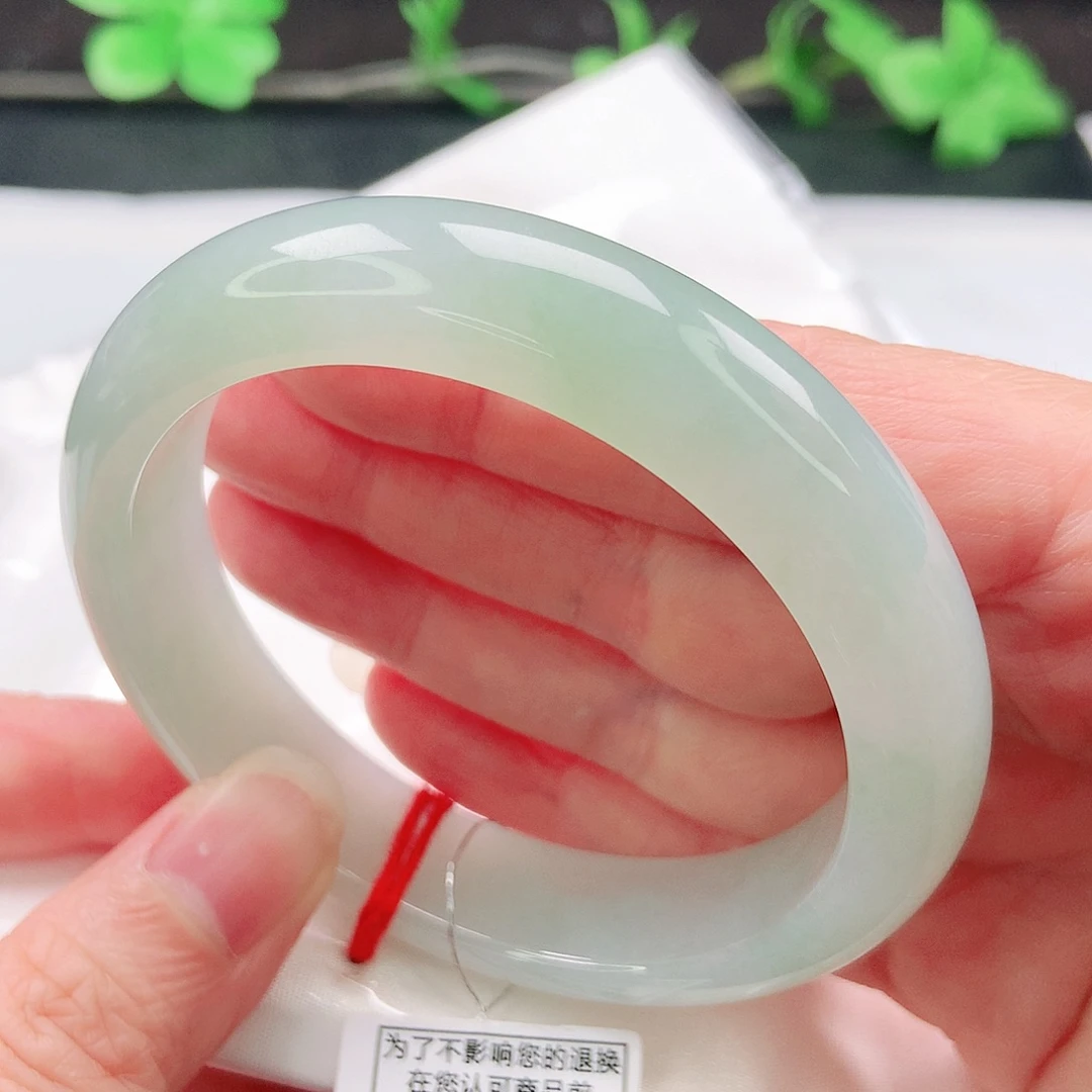 翡翠未镶嵌手镯57圈