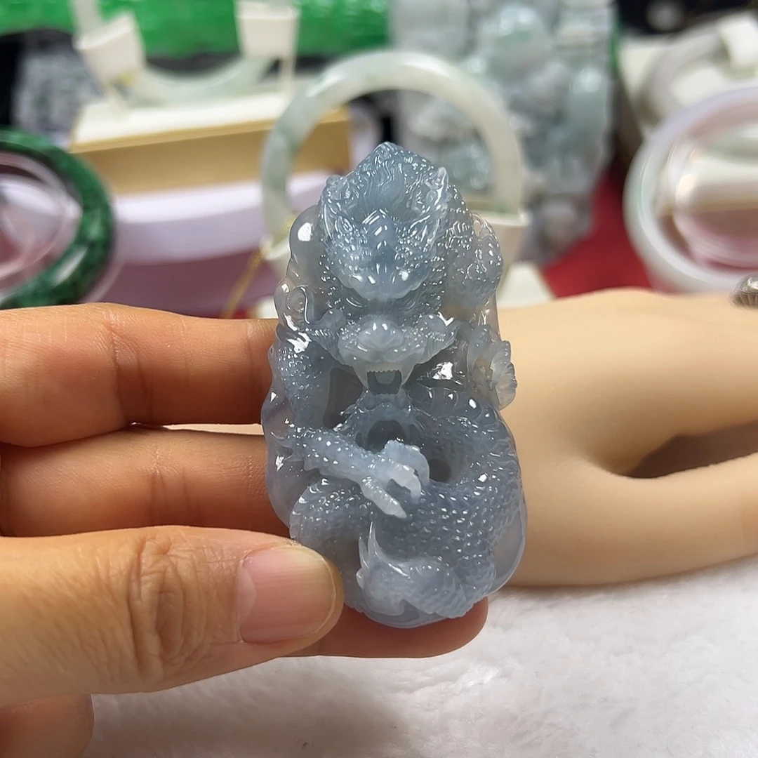 颈饰未镶嵌翡翠缅甸天然A货翡翠天空蓝龙牌吊坠