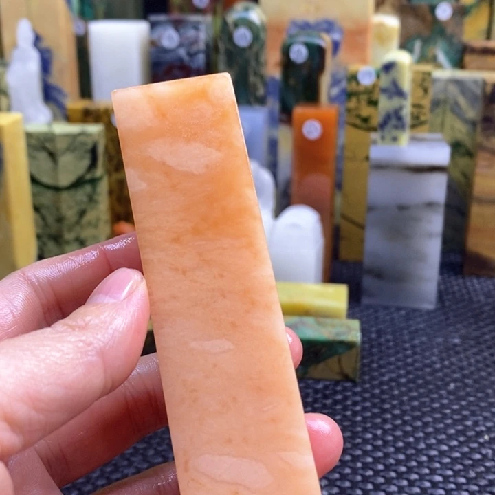 云南石小*明青田石印章石