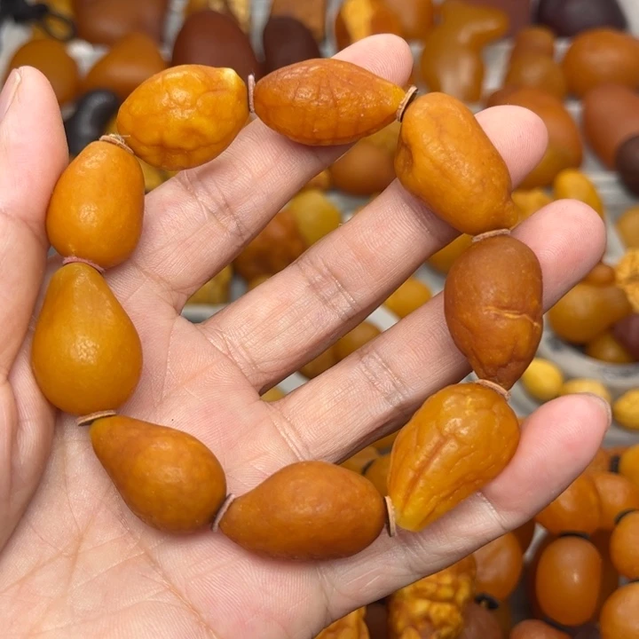 琥珀未镶嵌裸石天然蜜蜡手串