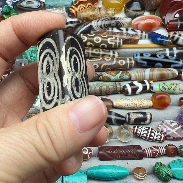 玛瑙/玉髓合金颈饰