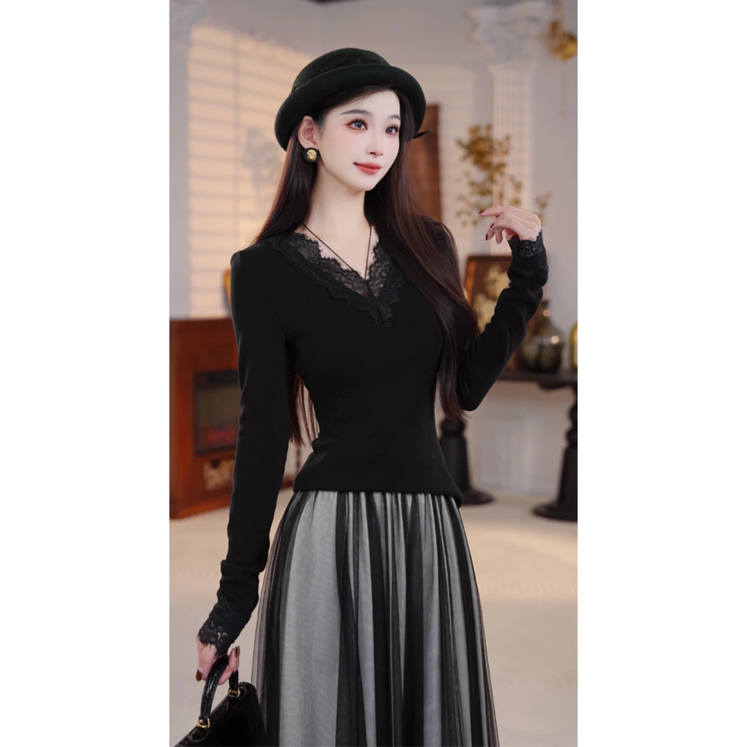 【一桐专属】长袖V领蕾丝花边修身内搭秋季设计感T58ZZC3205