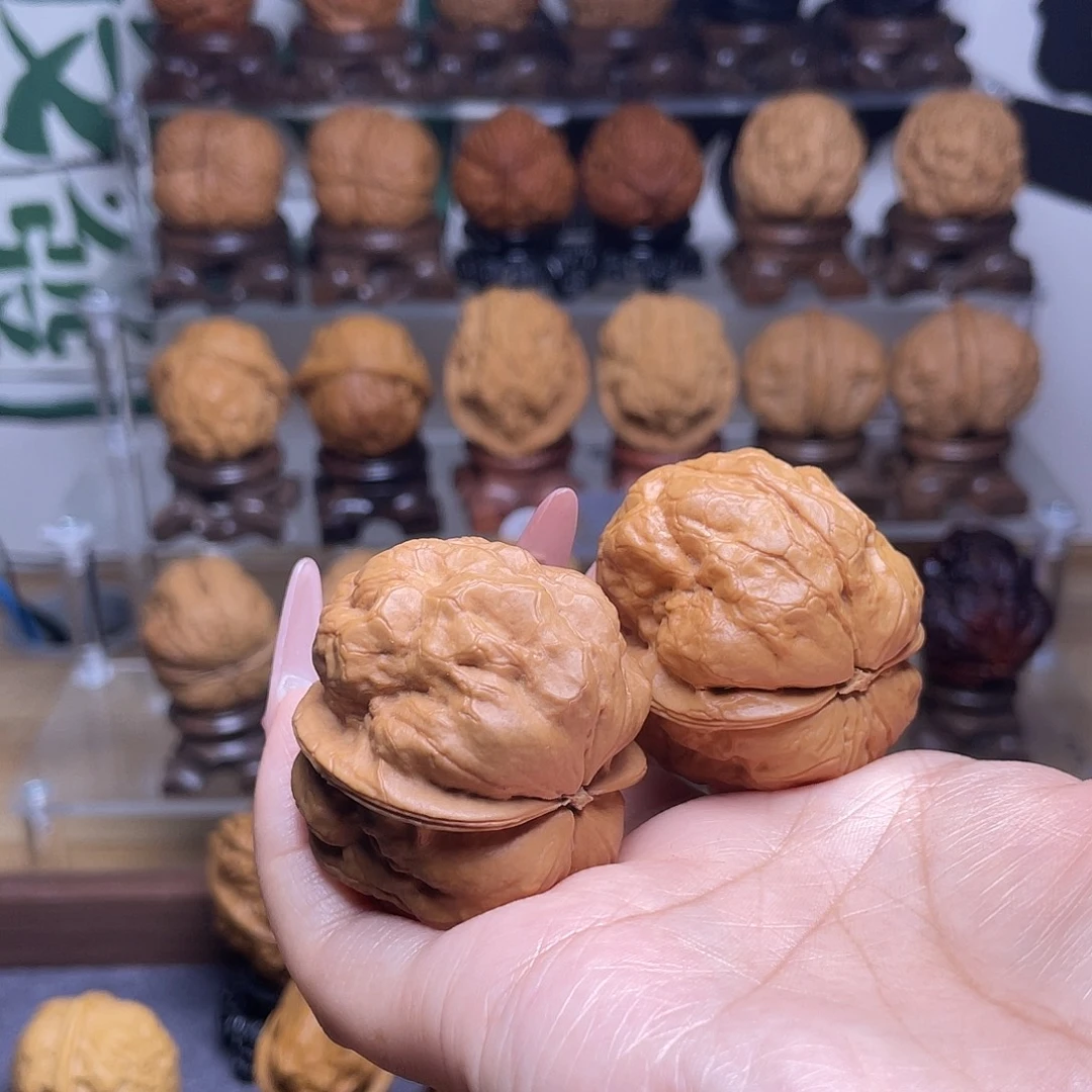 芥***末文玩核桃把件3…………金蟾疙瘩包