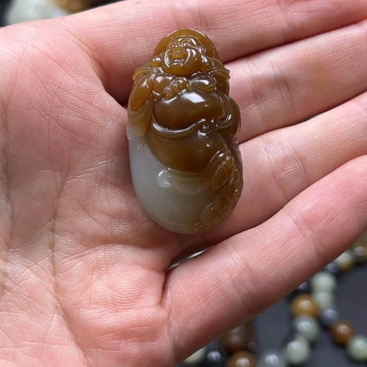星***️颈饰未镶嵌和田玉（糖玉）
