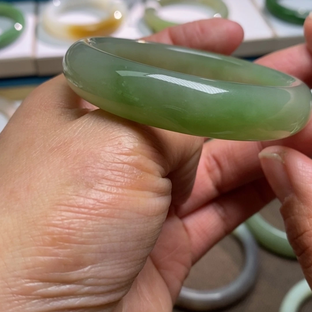 【闪购商品】和田玉（翠青玉）手镯未镶嵌