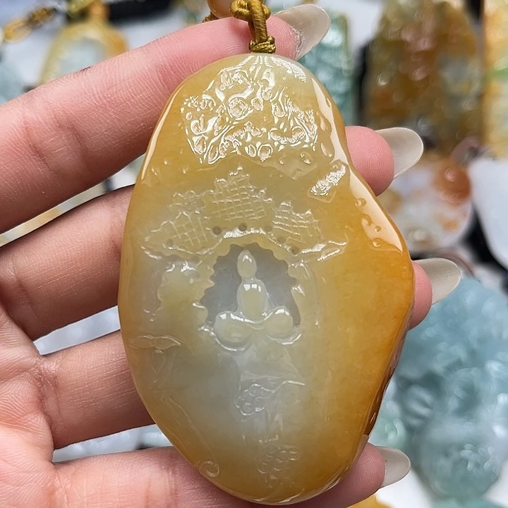 翡翠未镶嵌颈饰悟道