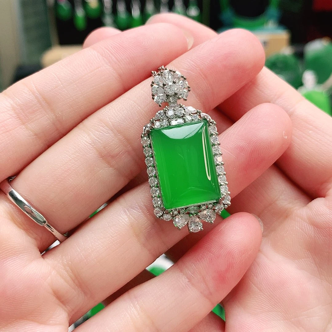 玛瑙/玉髓吊坠合金